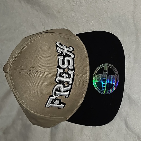Hustle Khaki Adjustable Strap Black Flat Front Brim White Embroided Fresh Cap - Picture 1 of 10